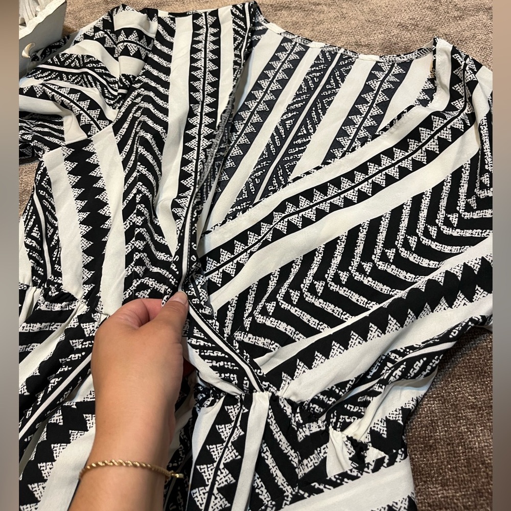 SHEIN Black & White Print / Patterned Dress - Size Small - Picture 3 of 5